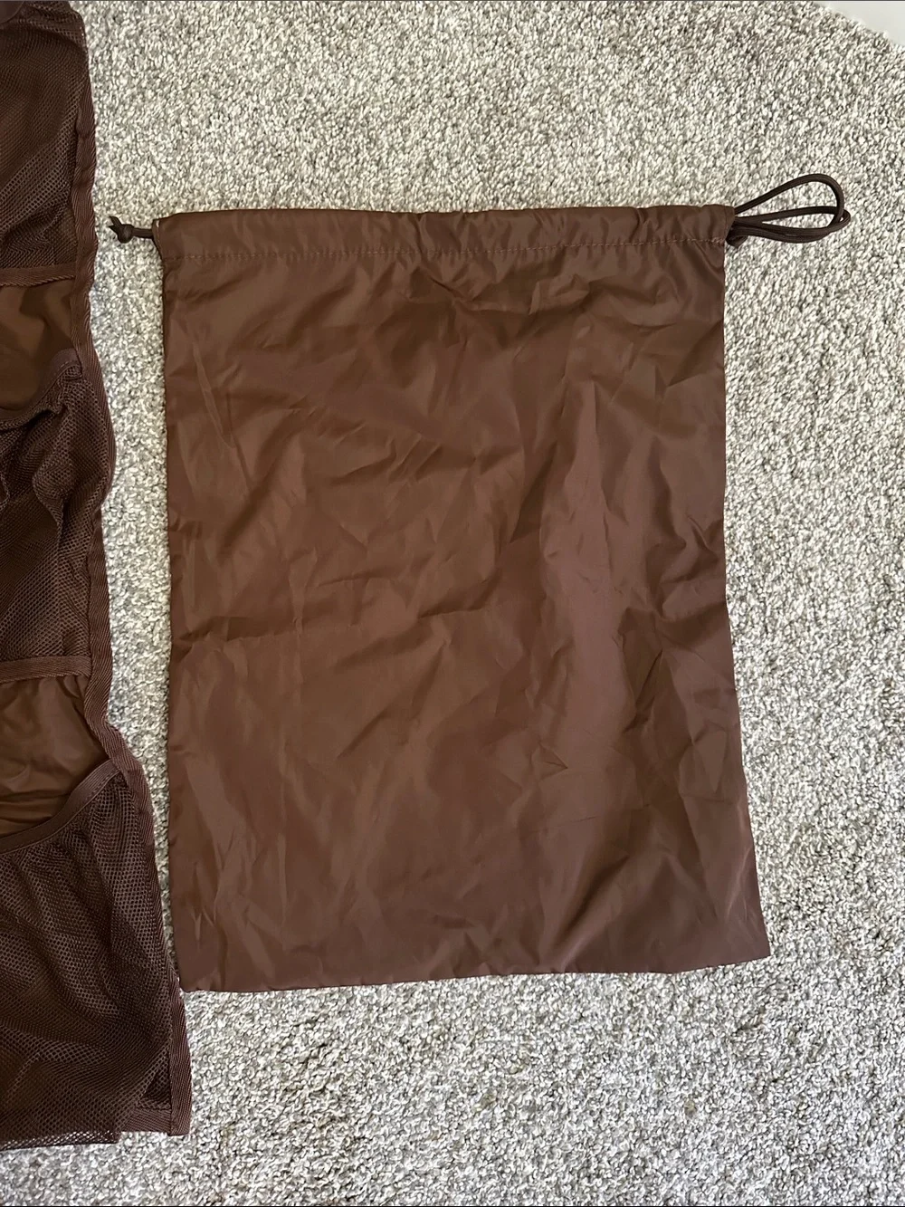 NWOT Bagsmart Hanging Compression Organizer and Drawstring Bag